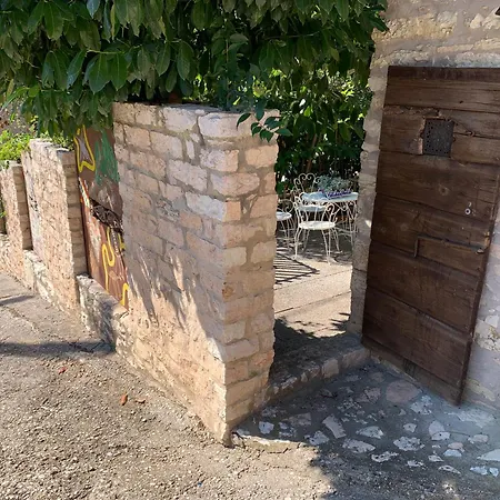 La Volpe E L'iris By World Apartamento Casa Allegri