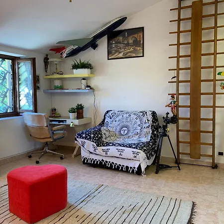 Apartment La Volpe E L'iris By World Casa Allegri